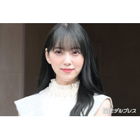堀未央奈、ノースリミニワンピ姿披露「スタイルが神がかってる」「脚綺麗すぎ」と話題