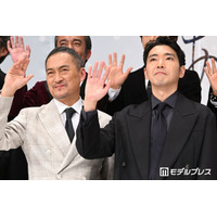 柄本佑×長尾謙杜×渡辺謙、江戸の芝居小屋で暴かれる“美談”の裏側「木挽町のあだ討ち」に引き込まれる理由
