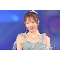 「シャッフルアイランド」伊藤桃々、チューブトップ×ミニスカで美スタイル全開「美女オーラすごい」「破壊力すごい」と反響
