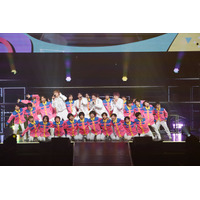 ふぉ～ゆ～、結成15周年「伝説の日」初の日本武道館でCDデビューサプライズ発表、DOMOTOら豪華メッセージも【ライブレポート・セットリスト】