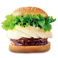 ドムドムハンバーガー、“梨のてりやきバーガー”が2年ぶり復活  シャリシャリ食感の意外な美味しさ、反響を受けて再販