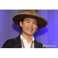 平井大、息子を抱っこした姿公開「大きくなってる」「たくましい腕」と反響