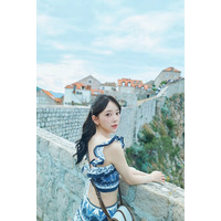 堀未央奈、6年ぶりの写真集「深紅の余韻」にタイトル決定 表紙解禁