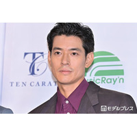 中島歩、“オン眉ぱっつん前髪”にイメチェンした理由告白「お茶目でびっくり」「“ガチメガネ”面白すぎ」と話題