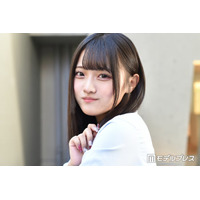 「今日好き」出身アイドル、美脚際立つミニスカ×ニーハイ姿披露「最強ビジュ」「透明感すごい」と反響