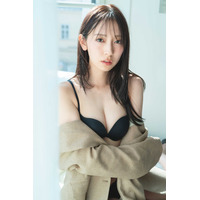 日向坂46金村美玖、大きめサイズ感で華奢なスタイル際立つ 2nd写真集先行カット第10弾解禁【機微】