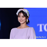 石川恋、カットした新ヘアスタイル公開「外ハネが似合う」「綺麗」の声