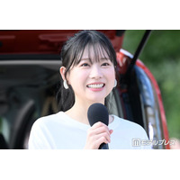 重盛さと美、迷彩柄セットアップで美ウエスト＆美脚際立つ「セクシーでかっこいい」「くびれが理想的」と反響