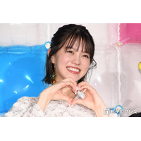 志田彩良、花柄膝上ワンピから美脚スラリ「スタイル良くて羨ましい」「脚長すぎ」と反響