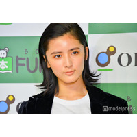 藤井萩花、子どもの顔出しショット公開「お目々くりくりで可愛い」「ママに似てる」と反響