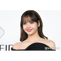 BLACKPINKリサ、着物姿で日本降臨「和服も着こなしてる」「次元の違う美しさ」と反響