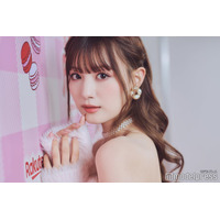 「ダウンタイム」受付嬢役・鶴嶋乃愛、セルフメイクのこだわり・遠山クリニックの“華”を体現した裏側に迫る 田中みな実の提案だったセリフも告白【インタビュー】