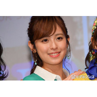 第1子出産の久慈暁子、バスケコートで子供抱いたショット披露「パパの応援かな？」「大きくなってる」の声 夫は渡邊雄太選手