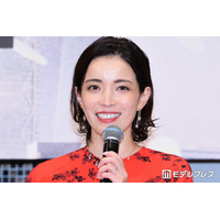 知念里奈、大きなソーセージ＆半熟目玉焼きのせ焼きそば弁当公開「絶対に美味しいやつ」「完璧すぎる組み合わせ」の声
