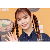藤田ニコル、赤ちゃんを抱っこする最新ショット公開「ほわほわの髪の毛が可愛すぎる」「すっかり素敵なお母さん」と反響