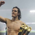 カバーニ、雑草を刈る 画像
