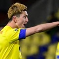 鈴木優磨、危ない…ヒザに浴びた「戦慄タックル」がこれ