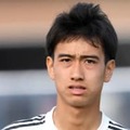 レアル中井卓大、“飛び級”で「超ゴール」を決める