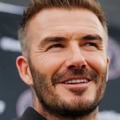 「まだイケる！」45歳ベッカム、自画自賛した“魔法の右足キック”がこちら
