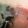 オランダ昇格POでサポの大暴動、柵や花火飛び交う…死者も 画像