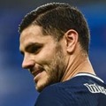 イカルディ、馬に乗る