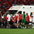 ベシクタシュ選手、試合中に倒れて一時騒然…病院に搬送される 画像