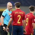 エムバペの物議ゴールは問題無し！UEFA、決勝の審判団を祝福