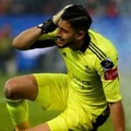相手サポの爆竹でGKに永久的な聴覚障害か… ベルギーリーグで訴訟沙汰に 画像