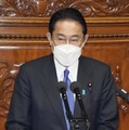 衆院本会議で立憲民主党の泉代表の代表質問に答弁する岸田首相＝8日午後