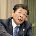 インタビューに応じる経団連の杉森務副会長