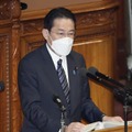 衆院本会議で施政方針演説をする岸田首相＝17日午後