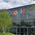 グーグル本社＝米カリフォルニア州マウンテンビュー（共同）
