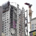 建設中に外壁が崩壊した韓国・光州のマンション＝25日（共同）