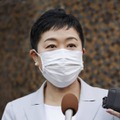 記者の質問に答える立憲民主党の辻元清美前副代表＝31日午後、東京・永田町の党本部