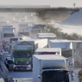 宮城県大崎市の東北自動車道下り線で起きた多重事故の現場＝2021年1月