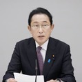 新型コロナウイルス感染症対策本部会合で、まん延防止等重点措置の延長を表明する岸田首相＝10日午後、首相官邸