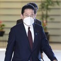 首相官邸に入る岸田首相＝16日午前