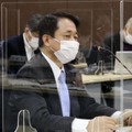 マスク拒否の呉市議を追及 画像