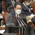 参院予算委で答弁する岸田首相＝25日午前