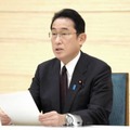 政府与党連絡会議であいさつする岸田首相＝15日午後、首相官邸