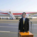 首相、インド向け出発 画像