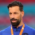 堂安律のPSV、あの英雄級ストライカーが監督就任か