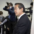 石川県庁に初登庁し、幹部職員らにあいさつする馳浩知事＝28日午前