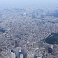 高層ビルが立ち並ぶ新宿副都心＝2017年6月（共同通信社ヘリから）