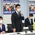 立憲民主党の全国幹事長会議であいさつする泉代表（中央）＝19日午後、国会