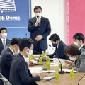 政府の物価高対策案を協議する自民党の会合＝22日午前、東京・永田町の党本部