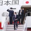 東南アジアと欧州訪問を終え、羽田空港に到着した岸田首相＝6日午後