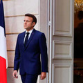 7日、パリで2期目の就任式に臨むマクロン仏大統領（ロイター＝共同）