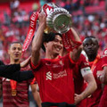 南野拓実も踊る！FAカップ優勝のリヴァプール選手たちがダンス