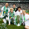 日本人選手を支えたセルティックの通訳に優勝メダル！「身を粉にして働いた」と現地賞賛